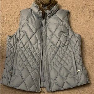 Eddie Bauer premium goose down quilted vest Large
